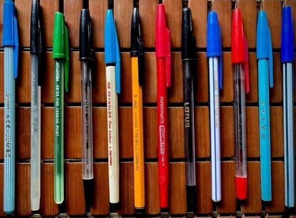 What is Ballpoint Pen (Ballpen) in Tagalog? History and Popular Brands